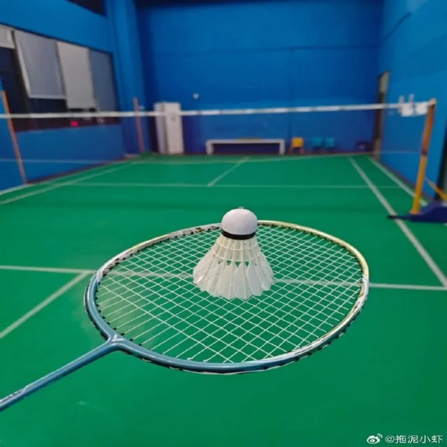 球员赛前热身